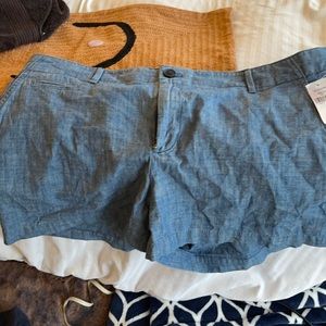 Gap shorts size 14
